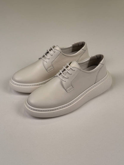 Light Grey Sneakers — Style 01