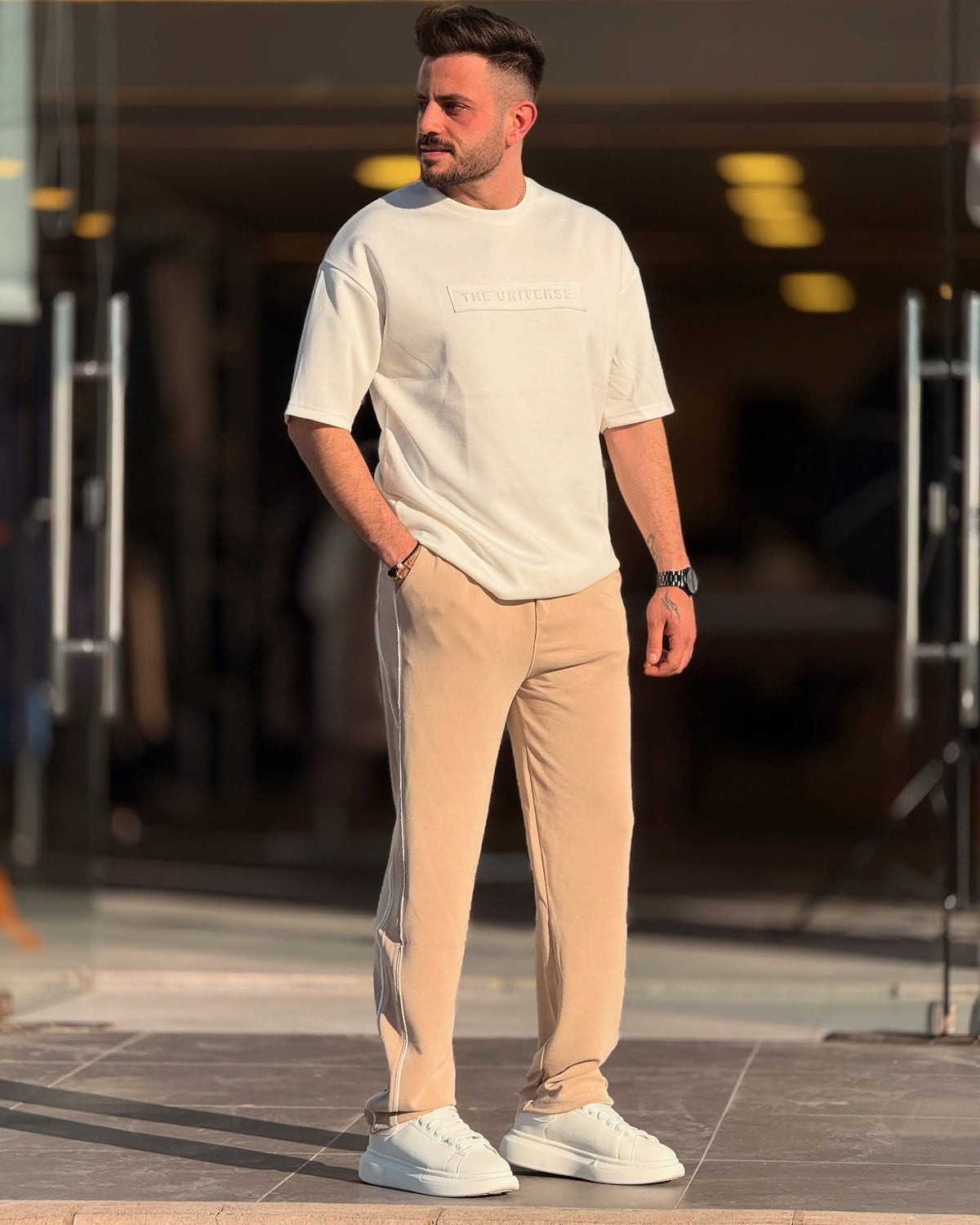 White Round Neck T-Shirt — Style 03