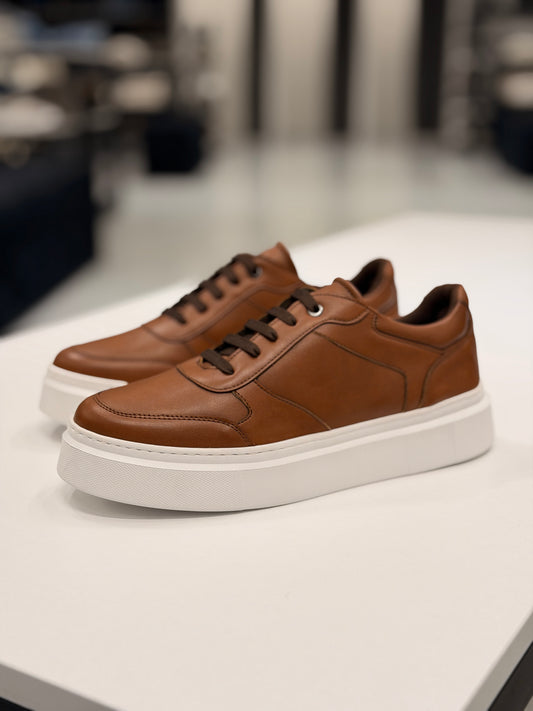 O,Zero Brown Leather Sneakers With White Soles