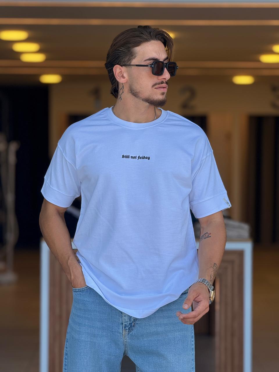 White Oversized Shirt — Style 02